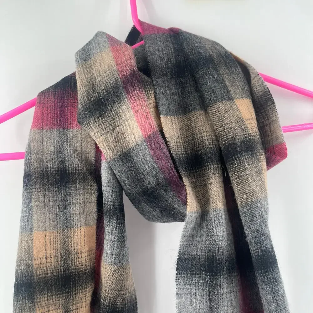 HIGHLAND HOUSE Scarf 5% Cashmere 95% Lambswool Plaid NWT Touch of Cashmere